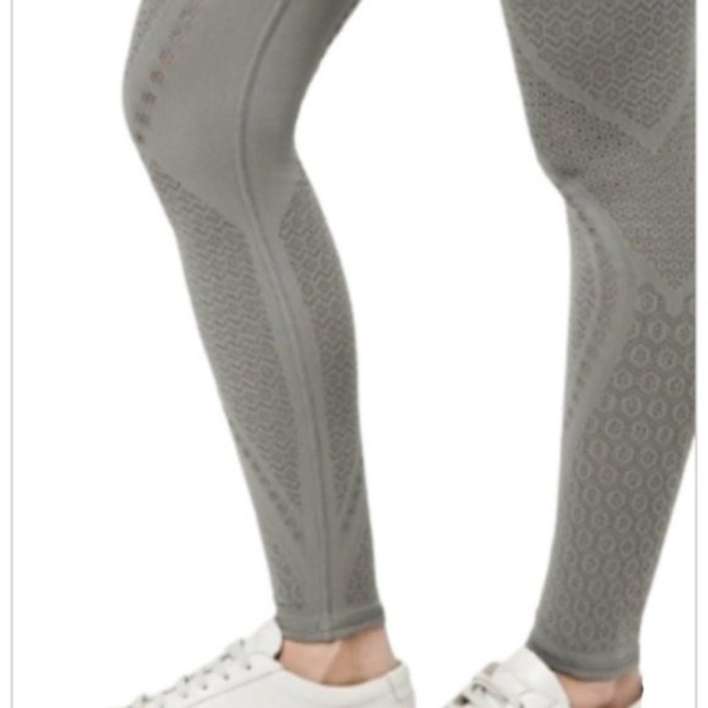 Lululemon REAVEAL TIGHT CARBON DUST LEGGING - Picture 4 of 16